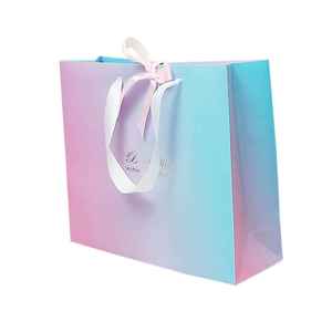 Customized High Quality Paper Packing Bag With Silk Handle For Gift