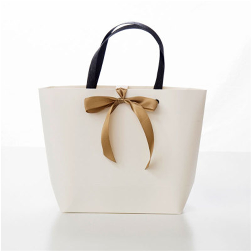 Factory Outlet Sale Luxury Eco-friendly Carrier Paper Shopping Bag Packaging
