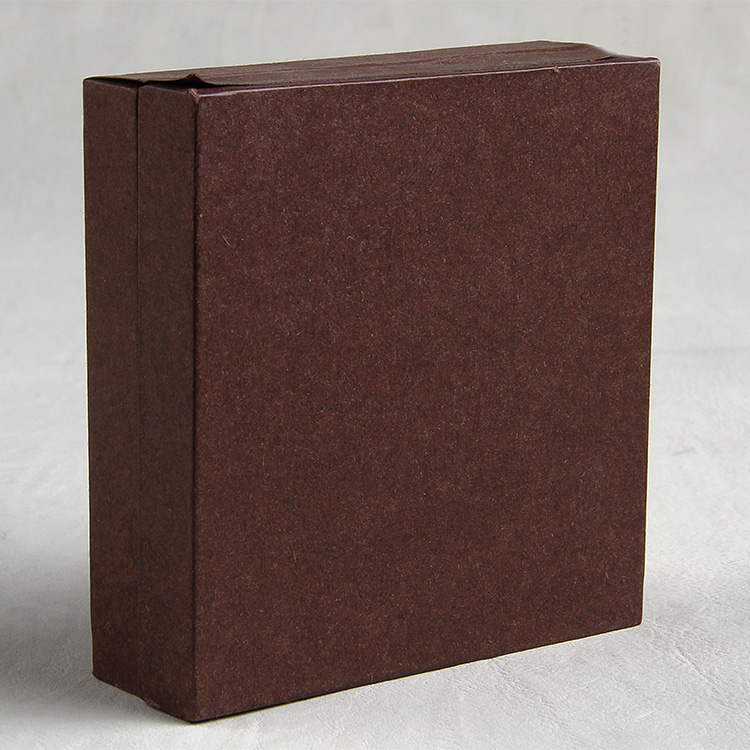 Pearlescent Paper Box With Black Foil And Embossed For Noble Jewelry