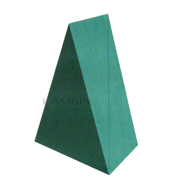 irregular triangular box
