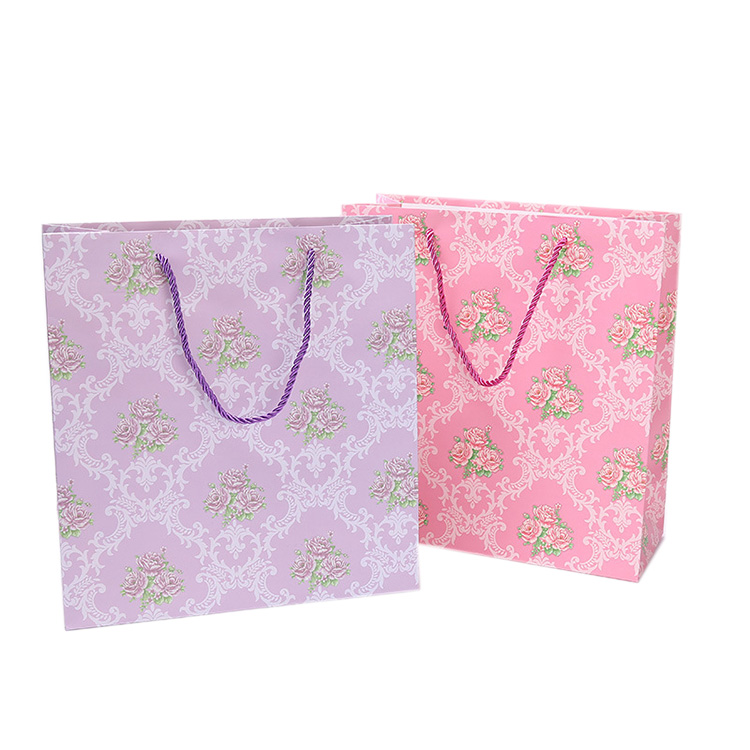 High Quality Customized Kcrft Design Logo Paper Gift Bags With Handles For Gifts