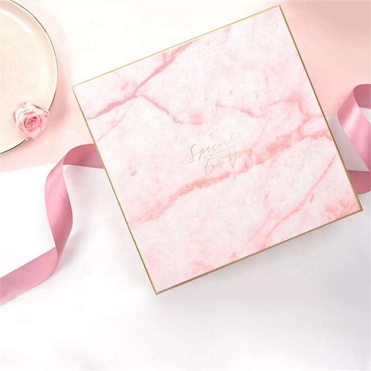 2020 New Fashion Custom Logo Magnetic Pink Packaging Gift Box For Packing