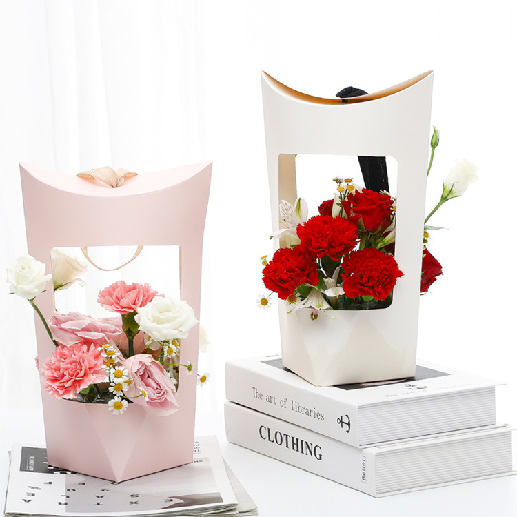 Customized Disposable Paper Packaging Bag with Customer Logo And Handle