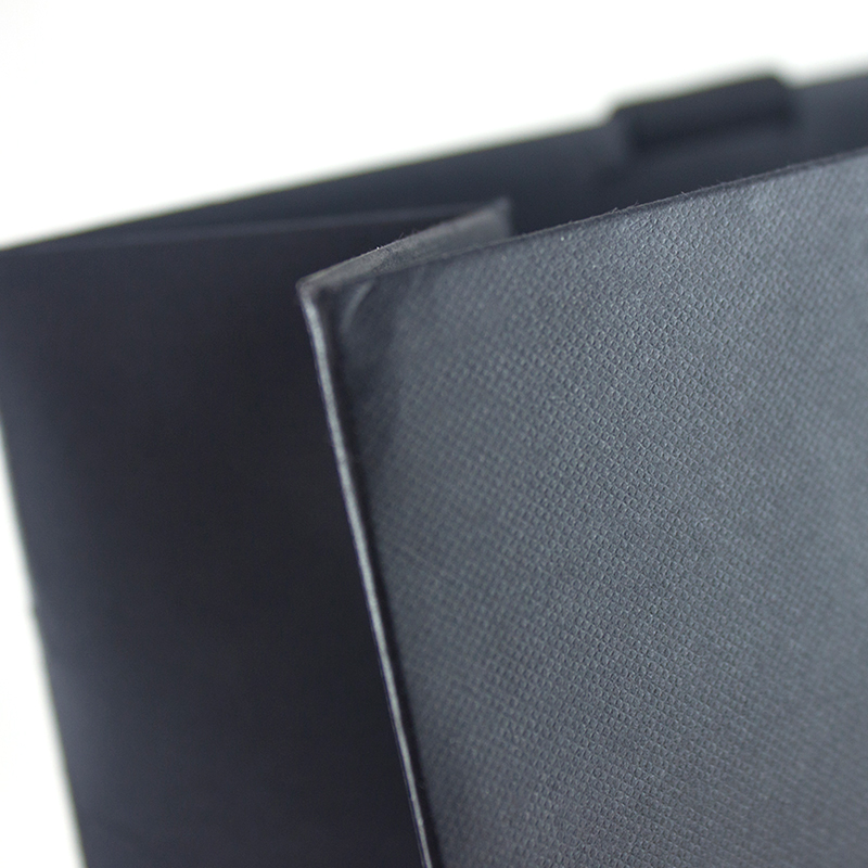 Custom Luxury Specialty Paper Carrier Bag With Handle For Gift Packaging